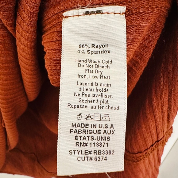 Jackson Rowe | Women’s Size Large Burnt Orange Short Sleeve Tee - Picture 7 of 7